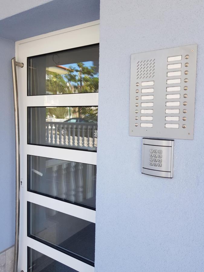 D&B Apartment 3 Paralía Екстериор снимка