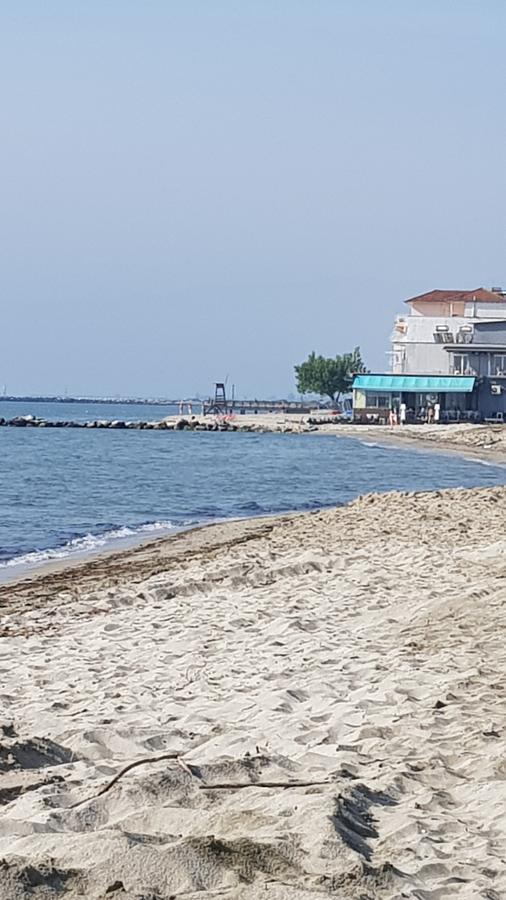 D&B Apartment 3 Paralía Екстериор снимка